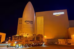 Amazon Leo -satelliitteja kuljetetaan raketille